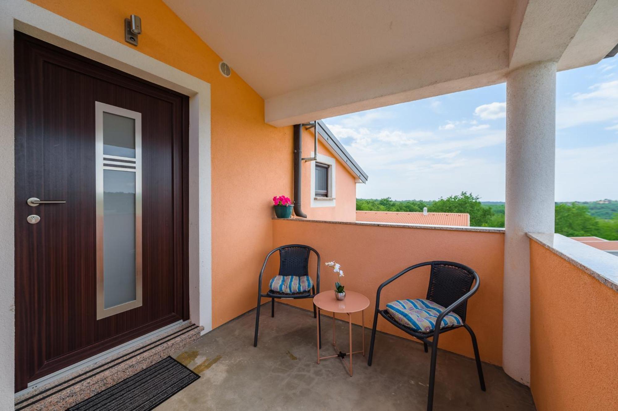 Orhidea In A Peaceful Setting Near Apartment *